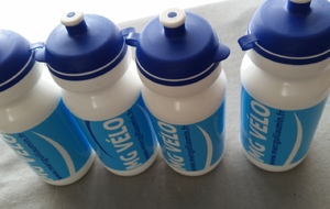 MGVELO et la collection de bidons