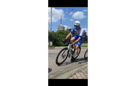 MGVELO CLUB CYCLISTE : La 1ère saison de Mehdi Lerosey en bleu et blanc