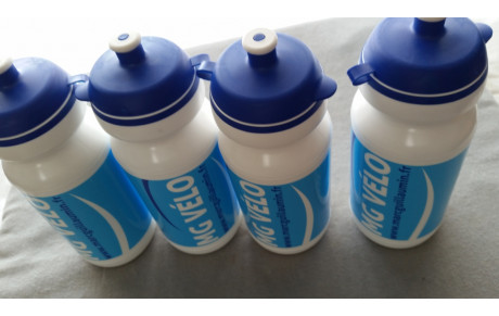 MGVELO et la collection de bidons